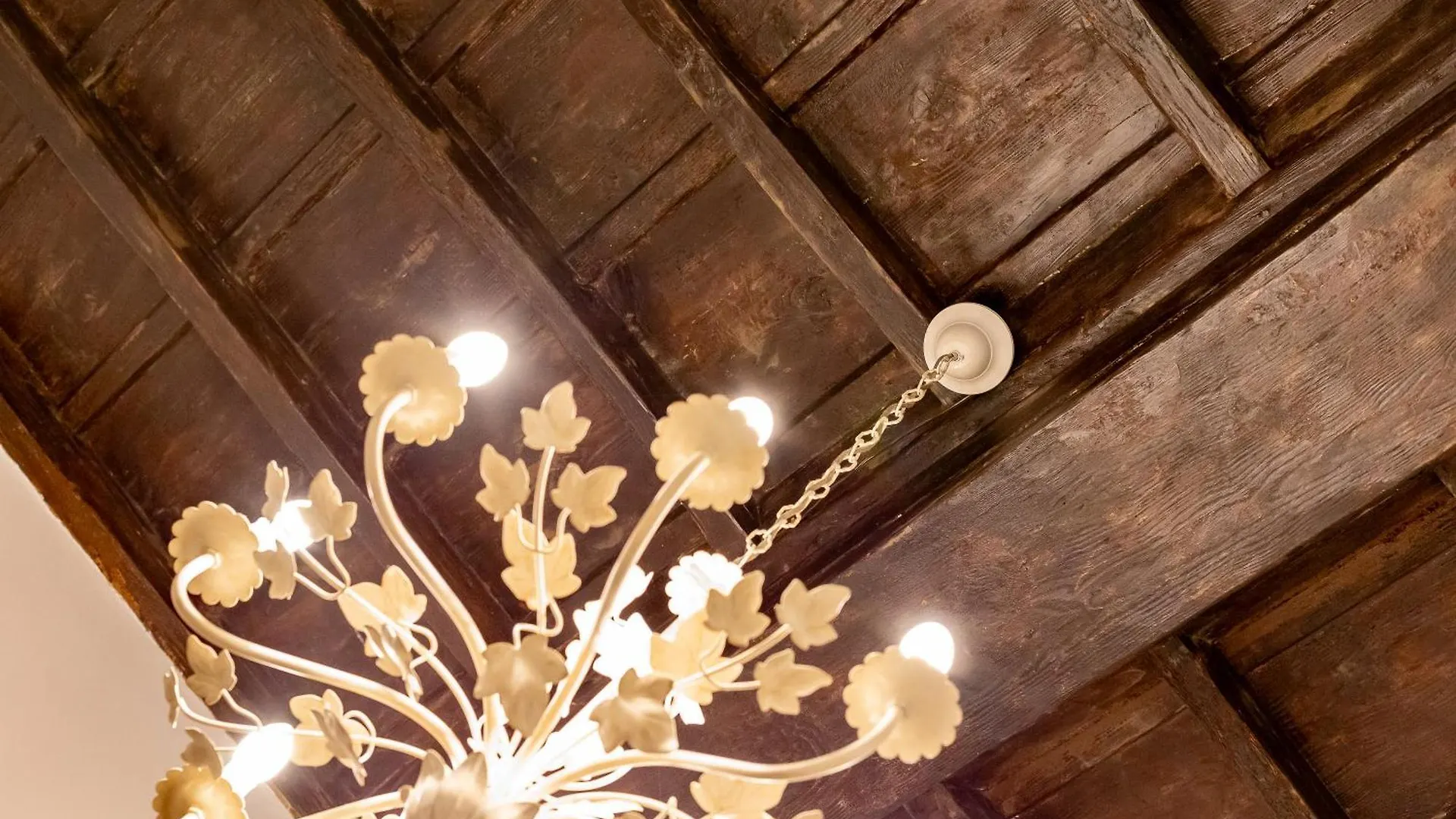 Iflat A Vintage Gem Apartment Near Piazza Navona Rome 0*,  Italy