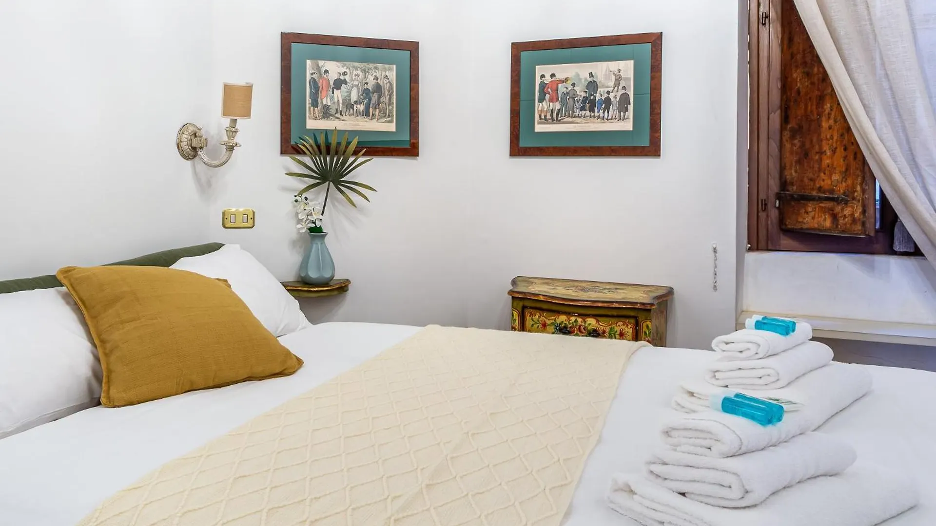 Iflat A Vintage Gem Apartment Near Piazza Navona Rome 0*,  Italy